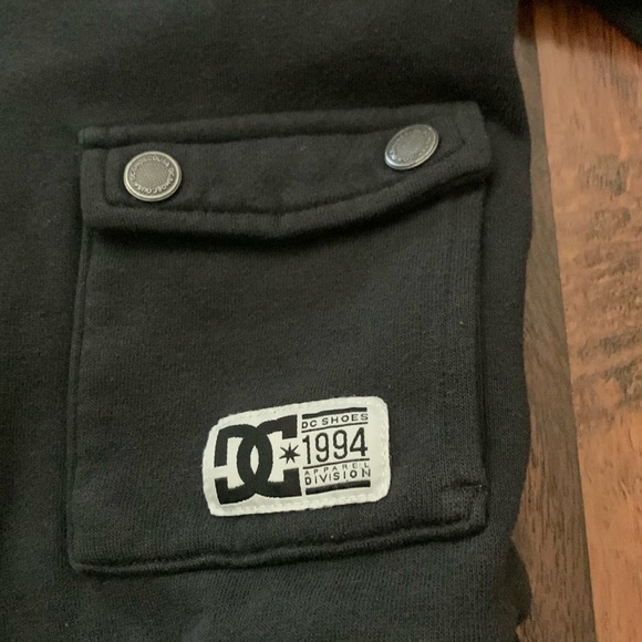 4T D/C black zip up hoodie w/ front pockets. gently used condition - Picture 2 of 5
